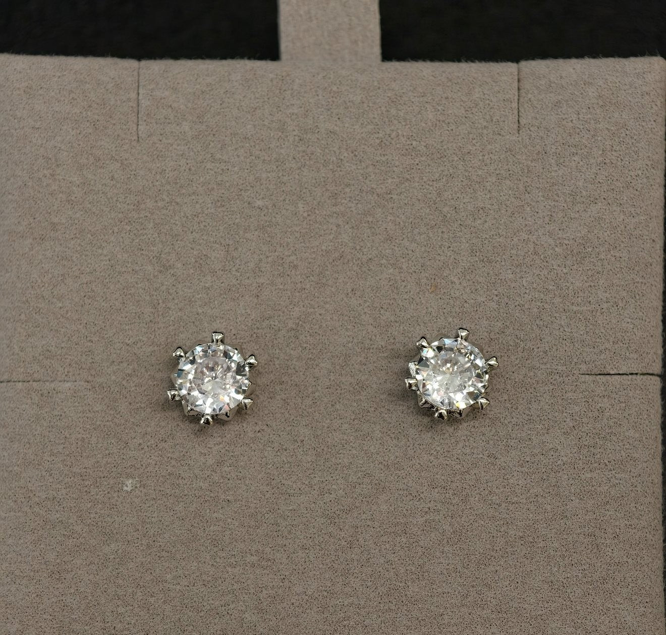 GRA Certified 2.0Ct Color Moissanite Stud Earrings Round Brilliant 6.5mm