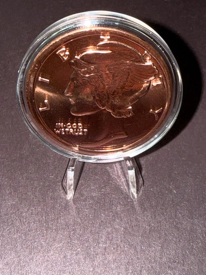 1 oz .999 Fine Copper Round Liberty Head w Case & Stand Collectible Coin