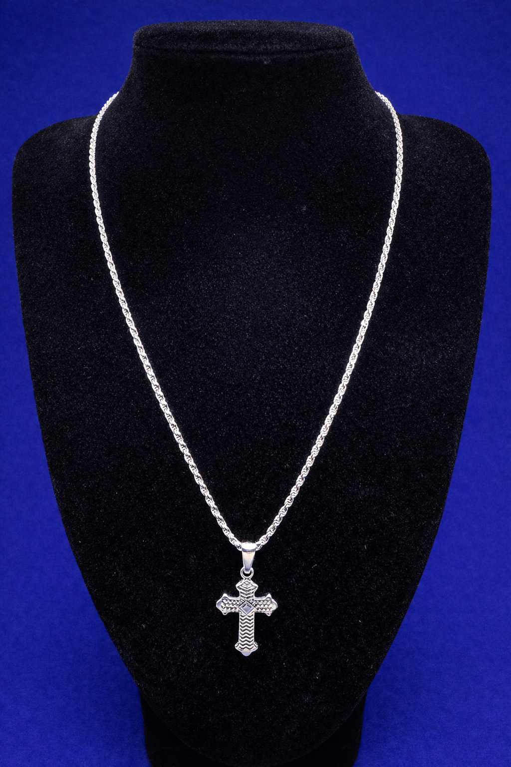 Sterling Silver 925 Rope Chain Necklace 18" With Silver Cross Pendant