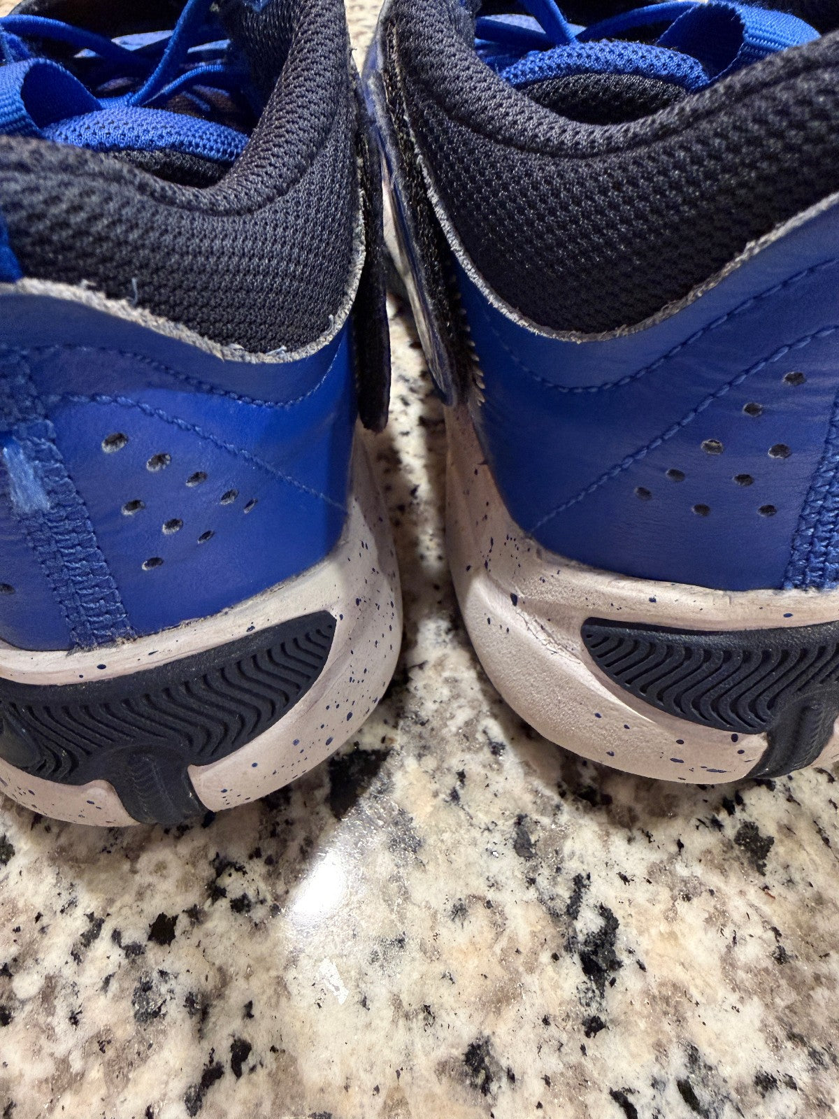 Nike Kids Basketball Shoes DV8994-400 Size 3Y Blue White Retro Sneakers