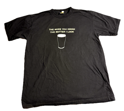 Vintage Kilkenny Pub Restaurant Pattaya Thailand Graphic T-Shirt Tee