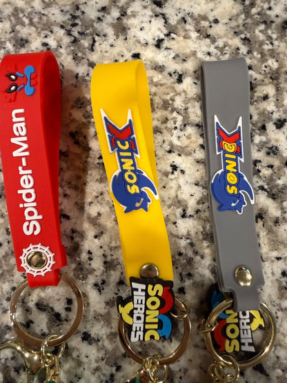 Spider Man and Sonic Heroes Character Keychain 3 Pack Set Super Sonic | 0410