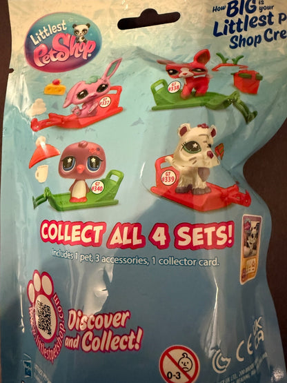 Littlest Pet Shop Blind Bag Winter Snow Day Series 2 Two Pack Pets