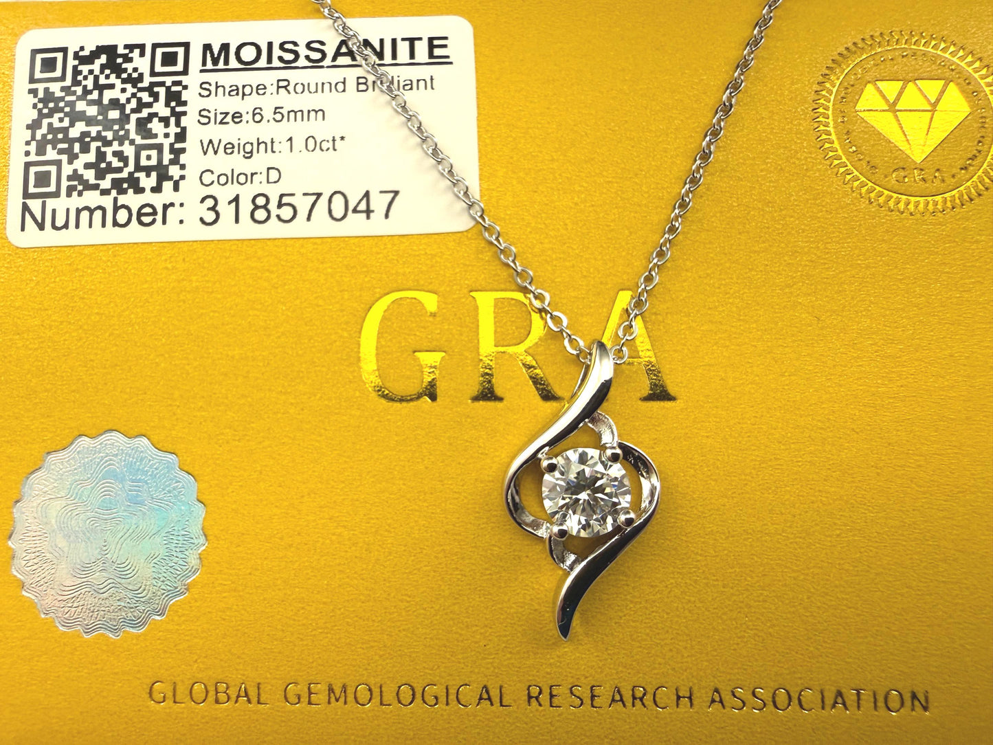 GRA Certified 1.0Ct D Color Moissanite Pendant Necklace Round Brilliant Solitaire