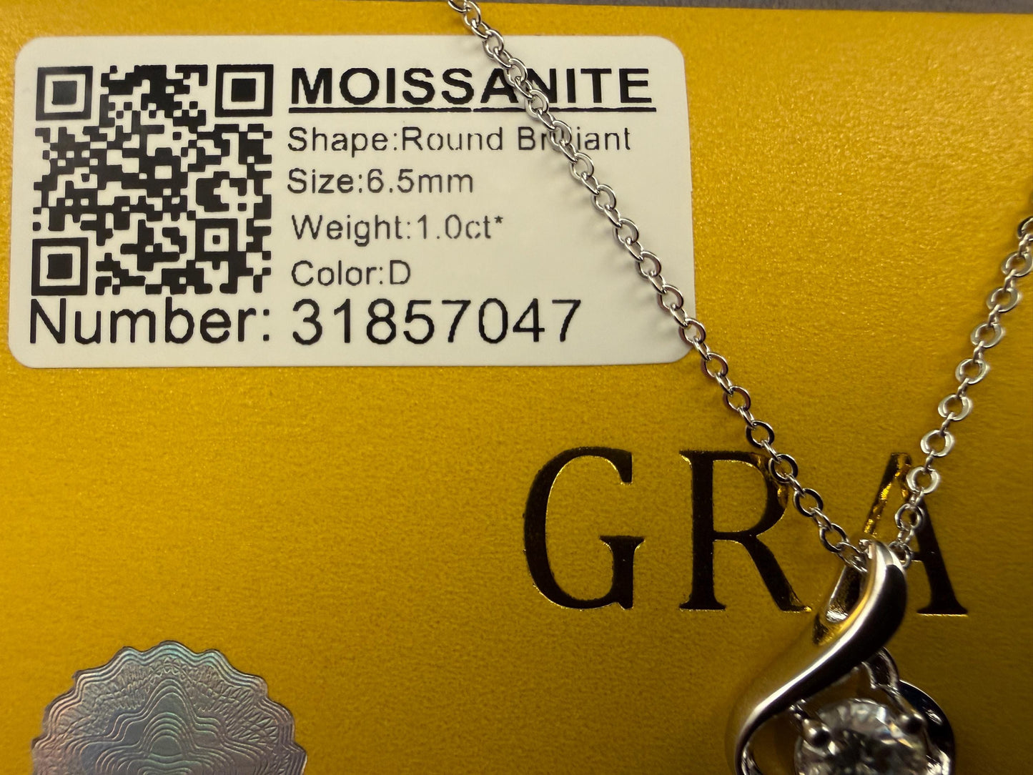 GRA Certified 1.0Ct D Color Moissanite Pendant Necklace Round Brilliant Solitaire
