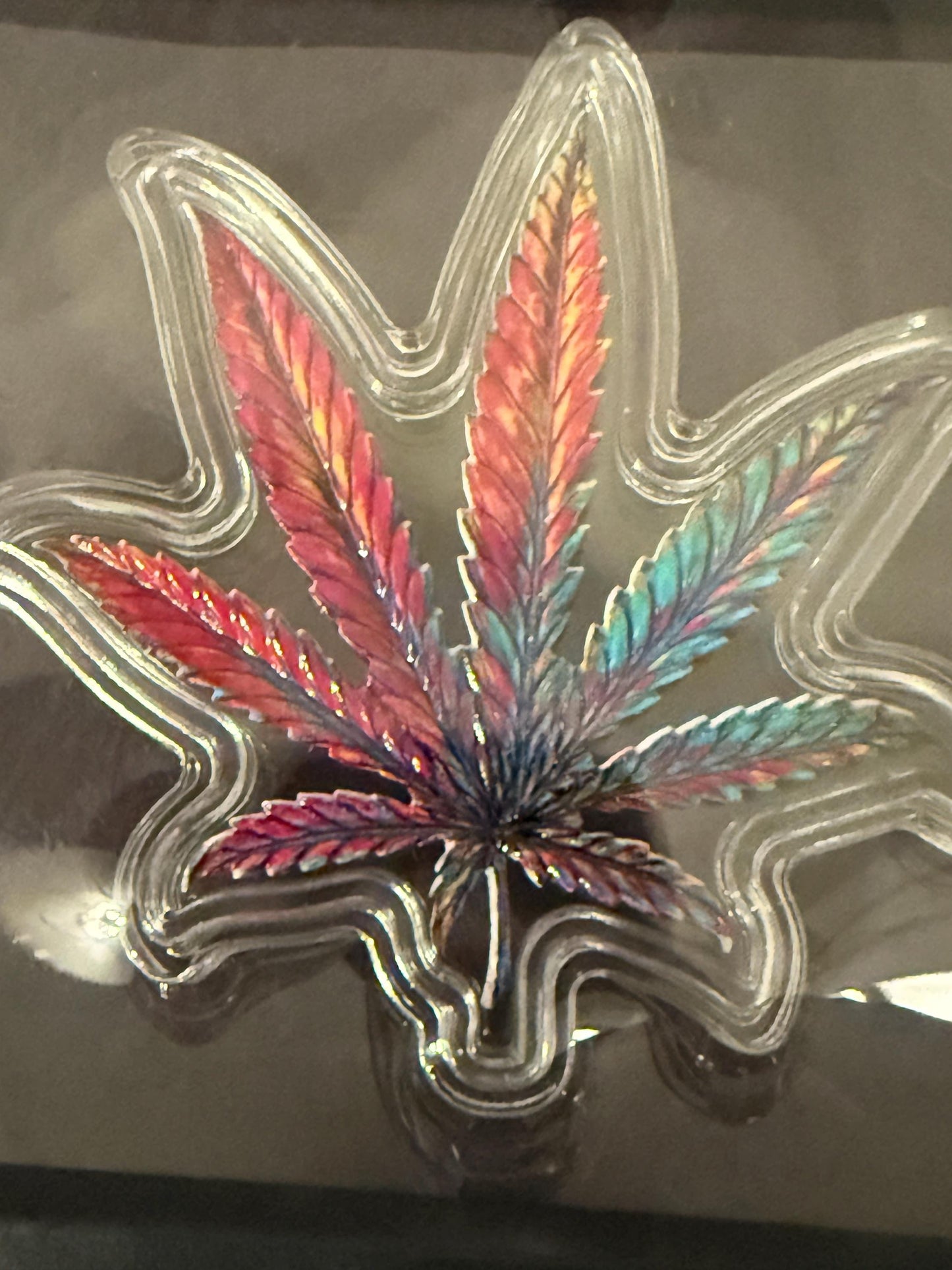 Silver Cannabis Leaf Acrylic Display Set 420 Somewhere Captain's Art Piece