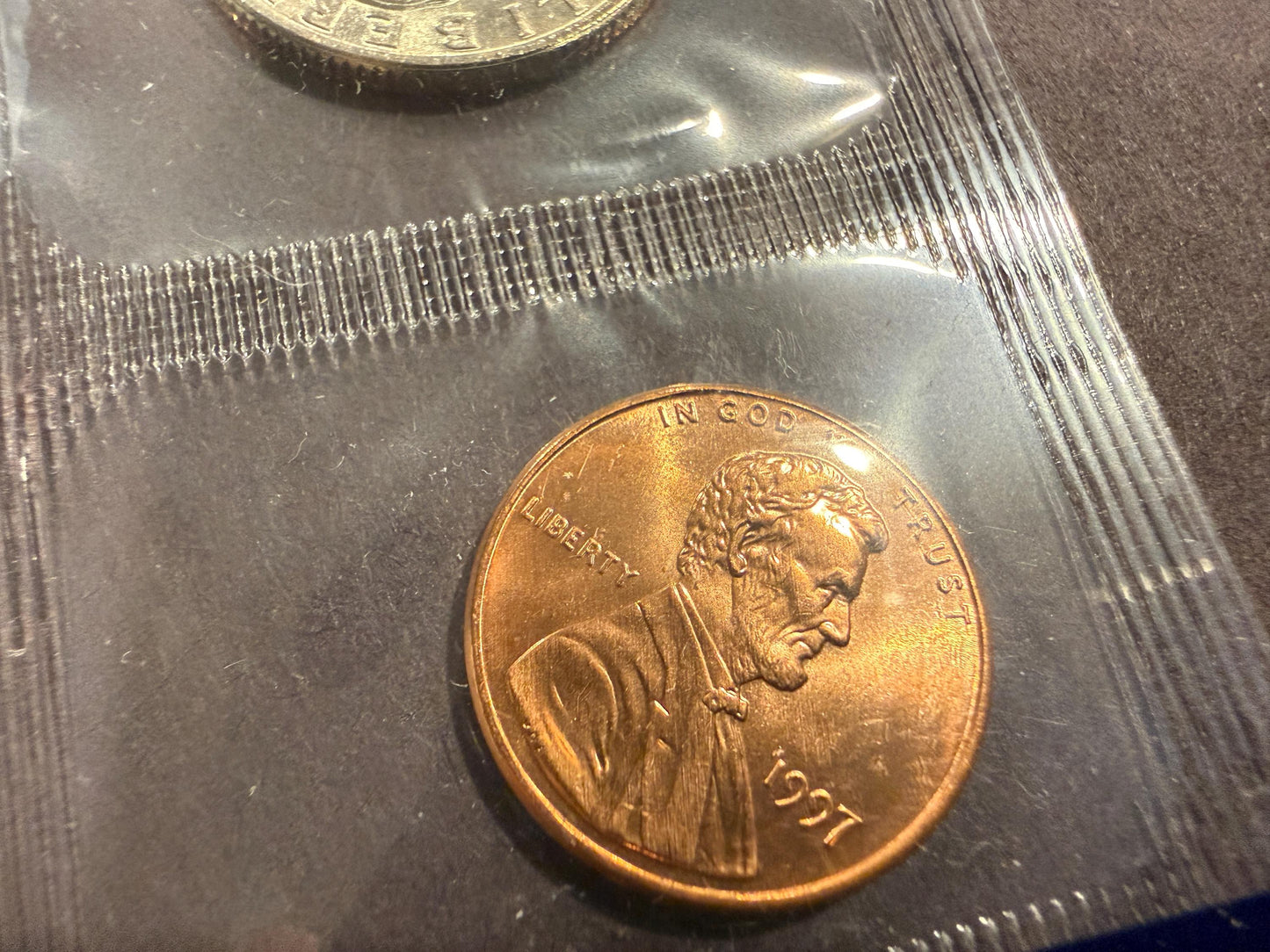 1997 US Mint Uncirculated Coin Set Sealed Original Government Packaging