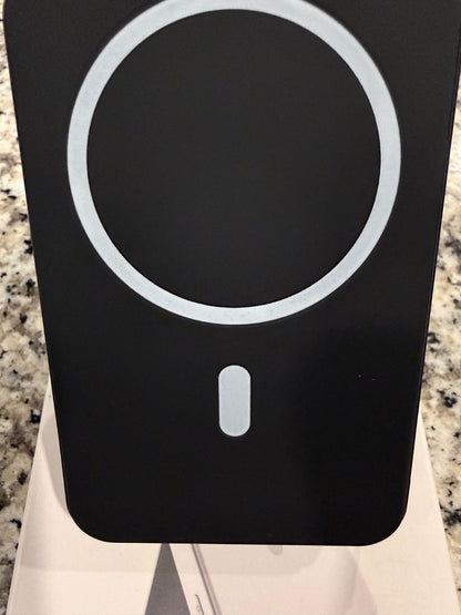Lavender Magnetic Wireless Power Bank Ultra Thin Portable Charger Fast Charging